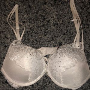 White Push-Up bra